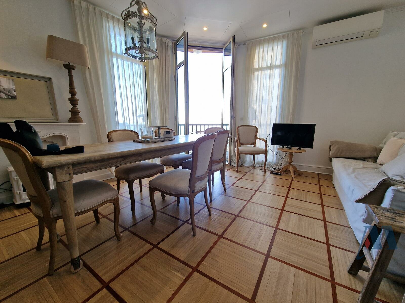 4/5 ROOM APARTMENT - LA ROUSSE - ST ROMAN - 2 / 5