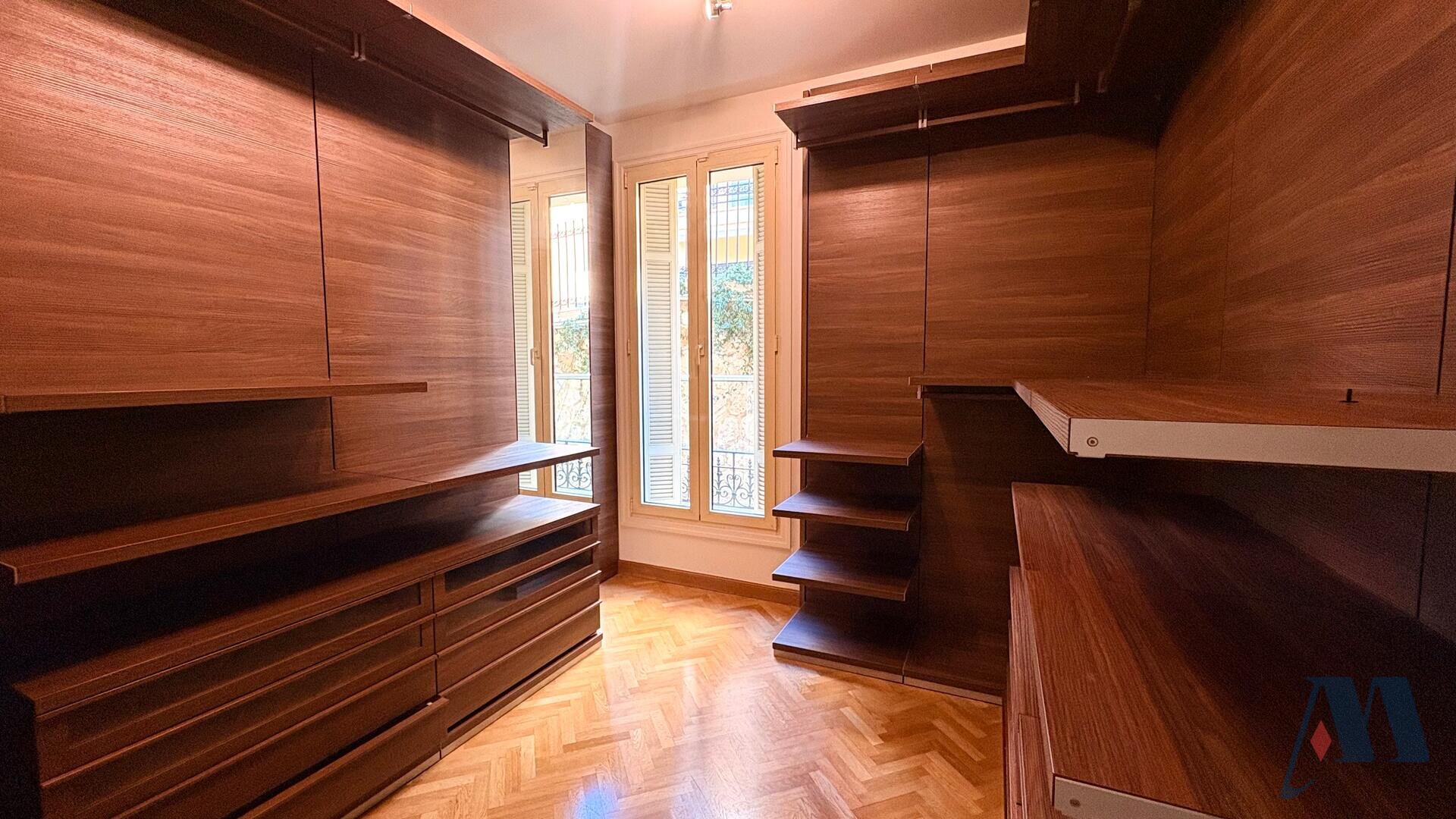 SUPERBE BOURGEOIS - MONEGHETTI - 4/5 PIECES - 14 / 16