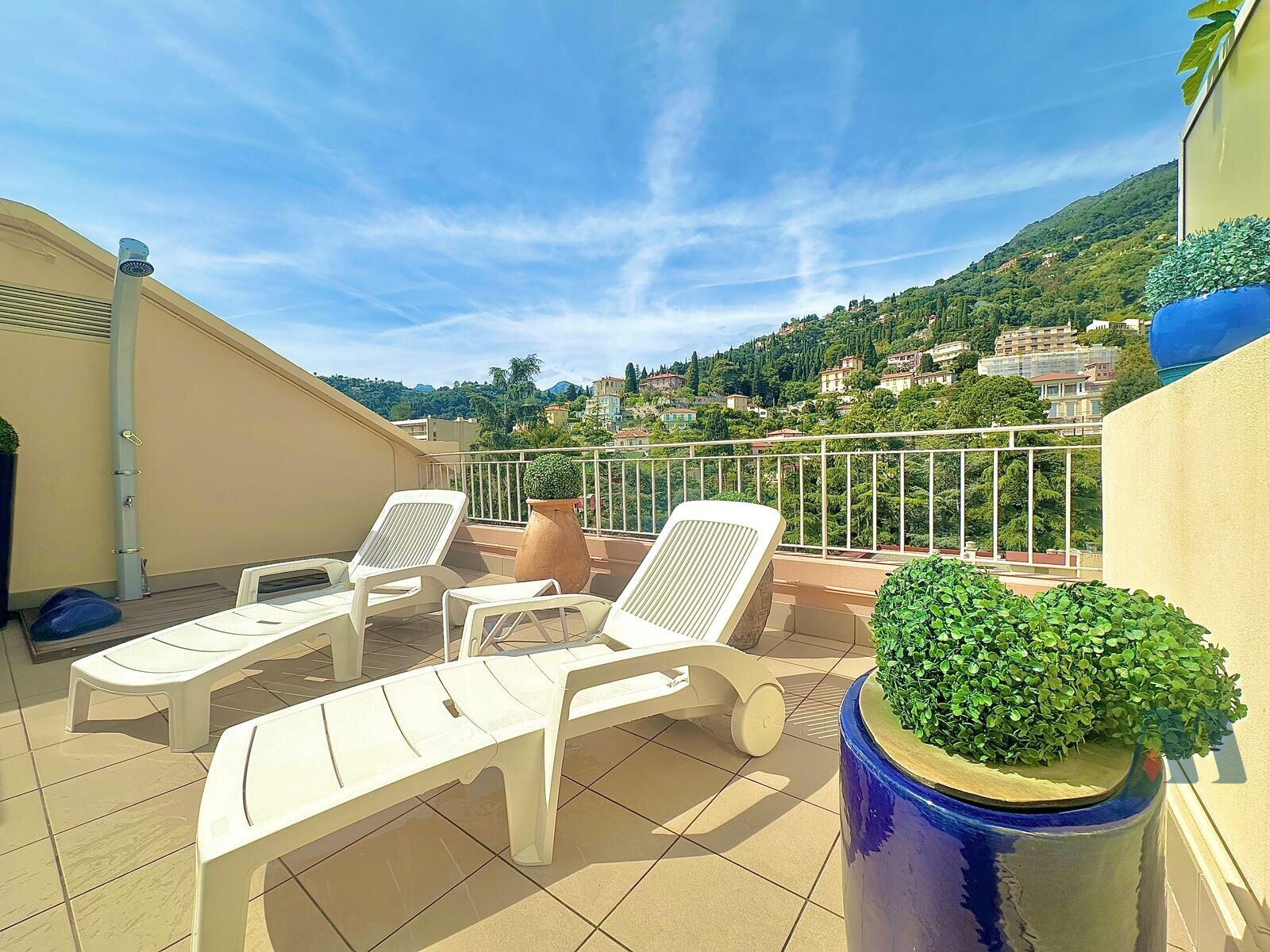 APPARTEMENT 3PIECES - ROOFTOP - MENTON - 2 / 12