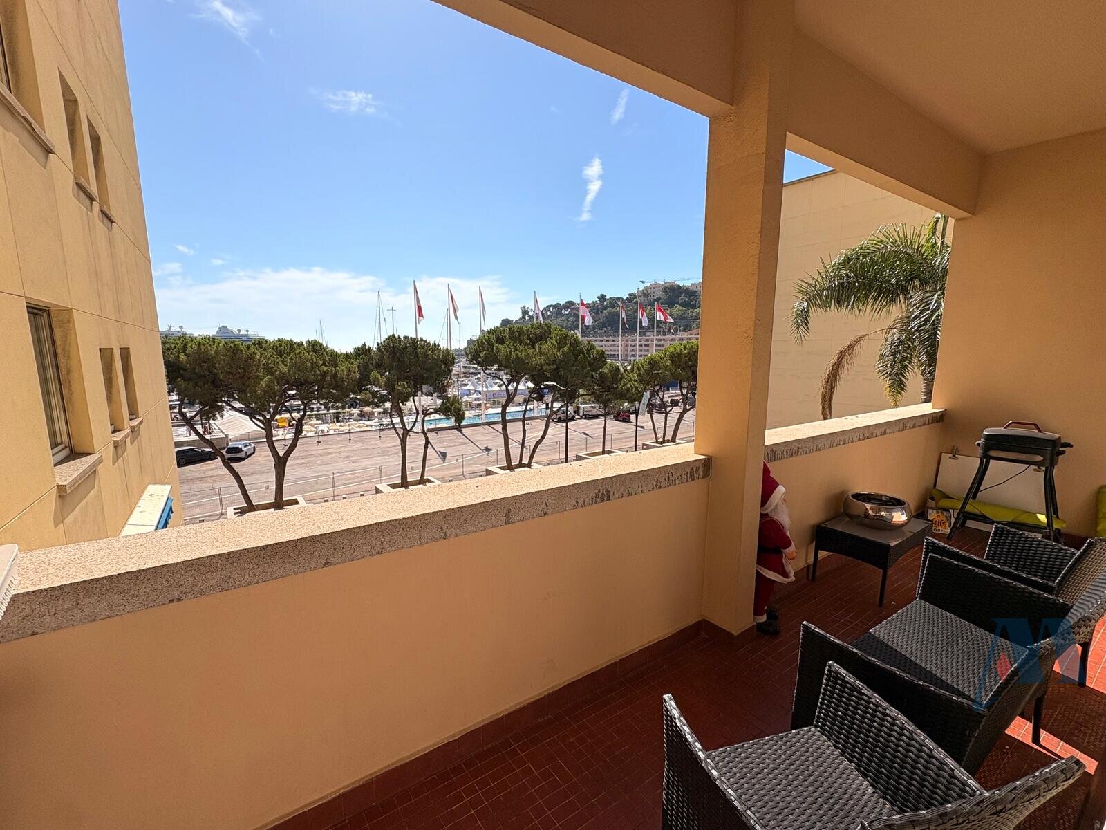 APPARTEMENT 3 PIÈCES - PORT DE MONACO - 1 / 4
