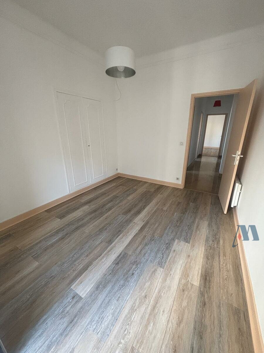 Appartement 2 PIECES - MONTE-CARLO - PROCHE CARRE D'OR - 2 / 8