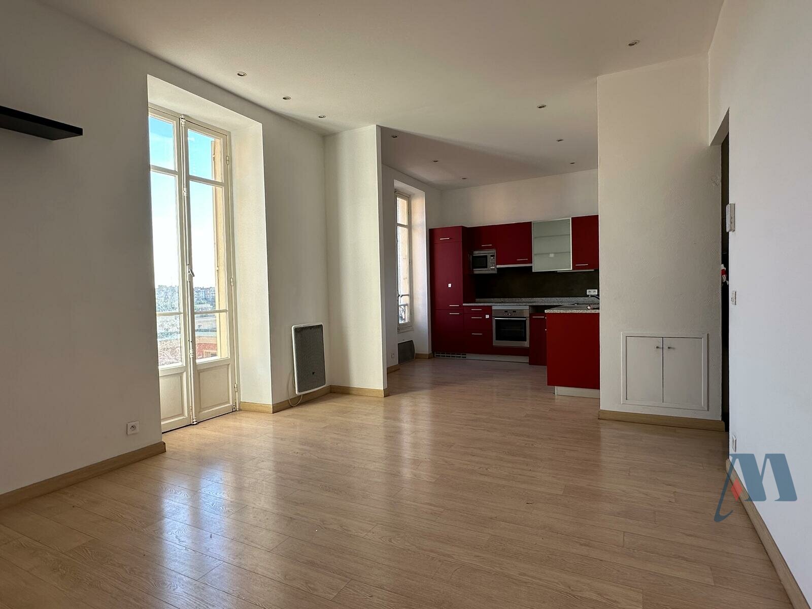 APPARTEMENT 3 PIECES - CONDAMINE - 4 / 8