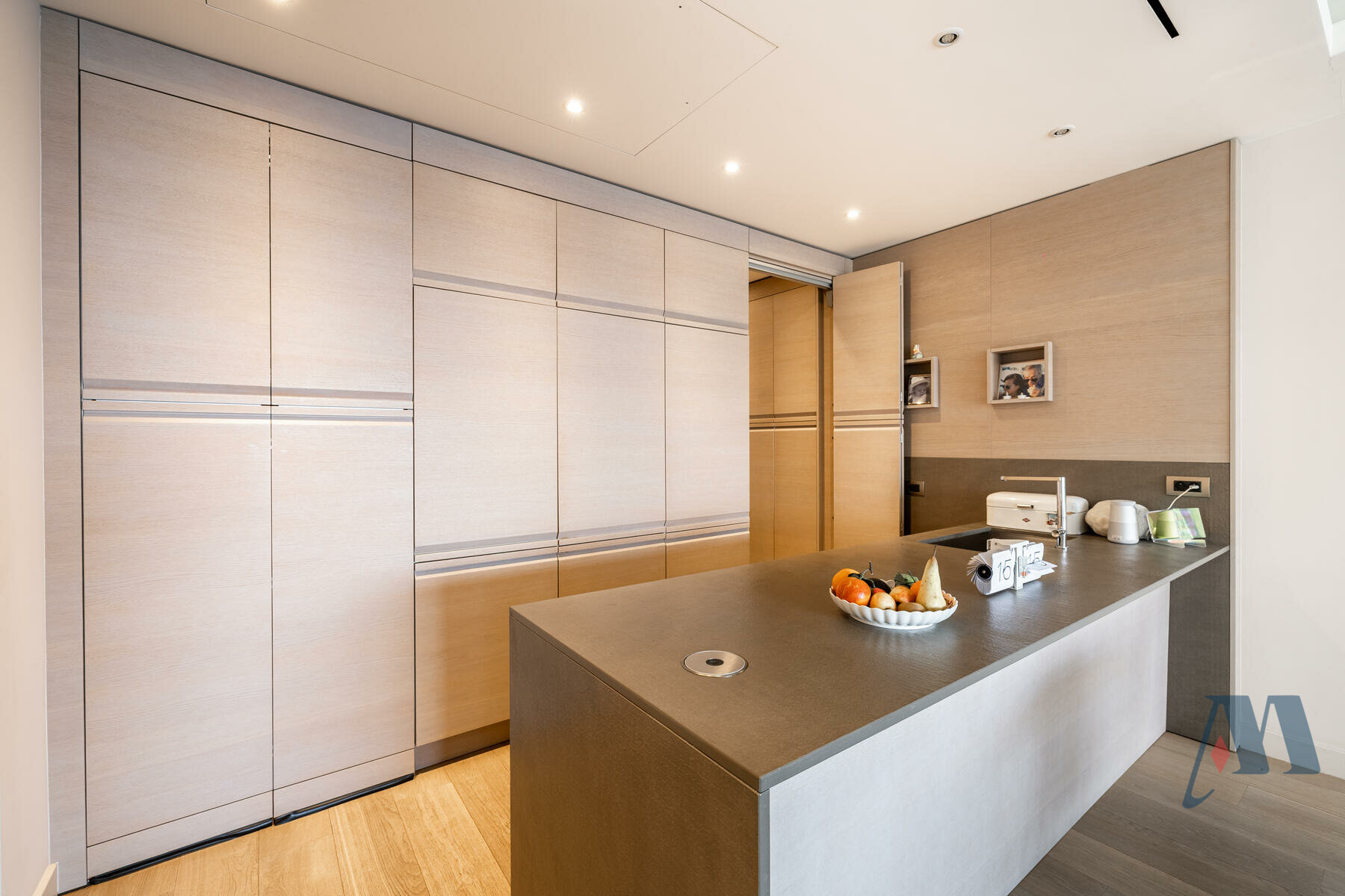 APPARTEMENT 5 PIECES - CARRE D'OR - 9 / 23