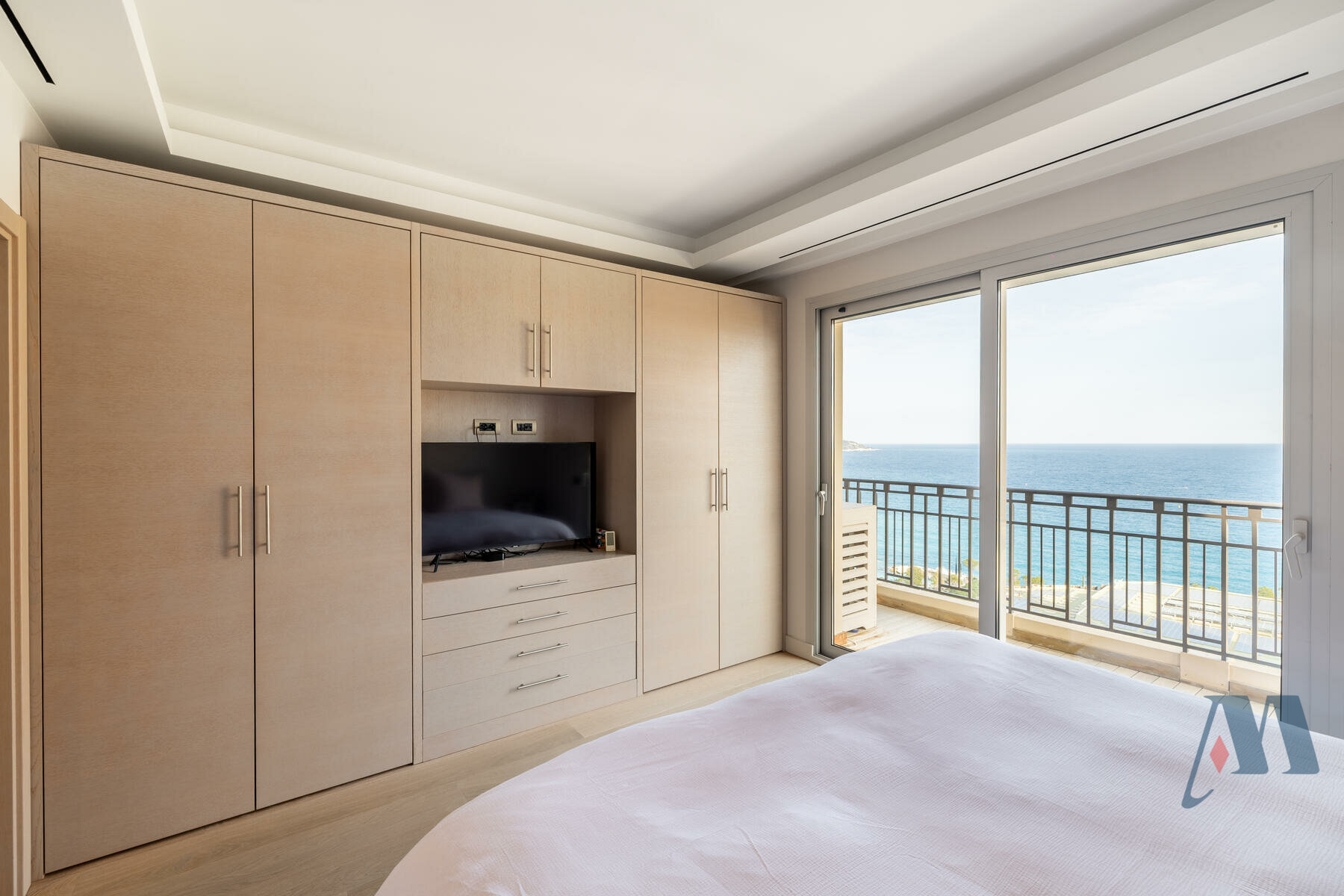 APPARTEMENT 5 PIECES - CARRE D'OR - 14 / 23