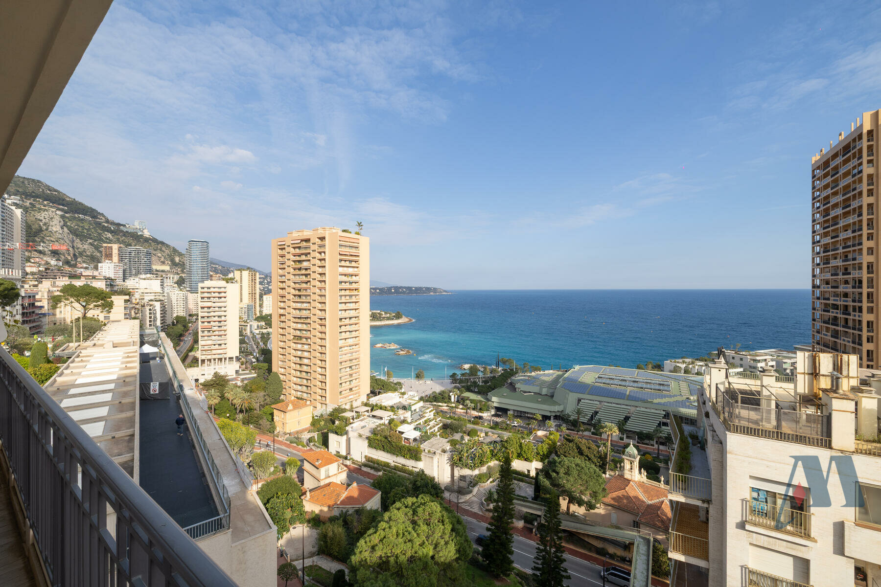 APPARTEMENT 5 PIECES - CARRE D'OR - 22 / 23