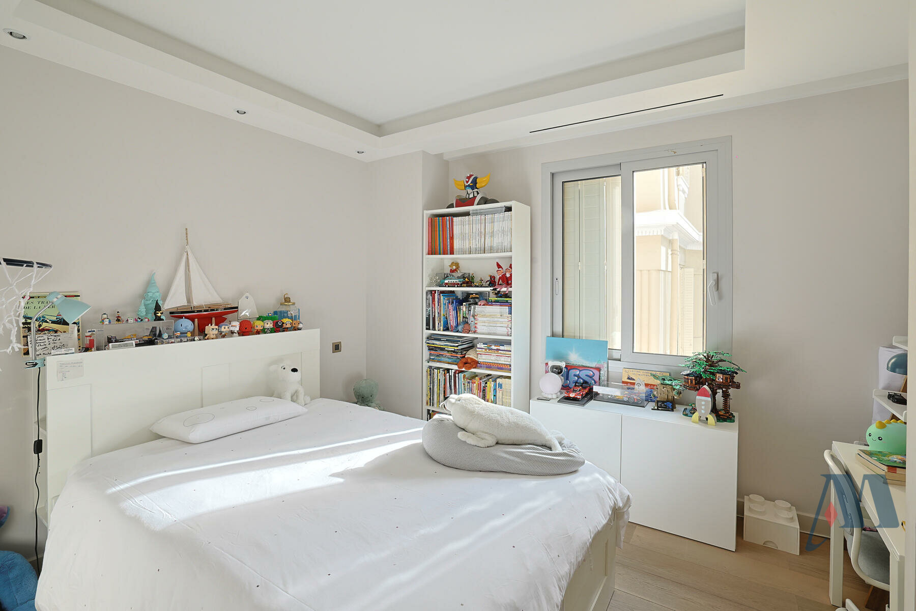 APPARTEMENT 5 PIECES - CARRE D'OR - 18 / 23