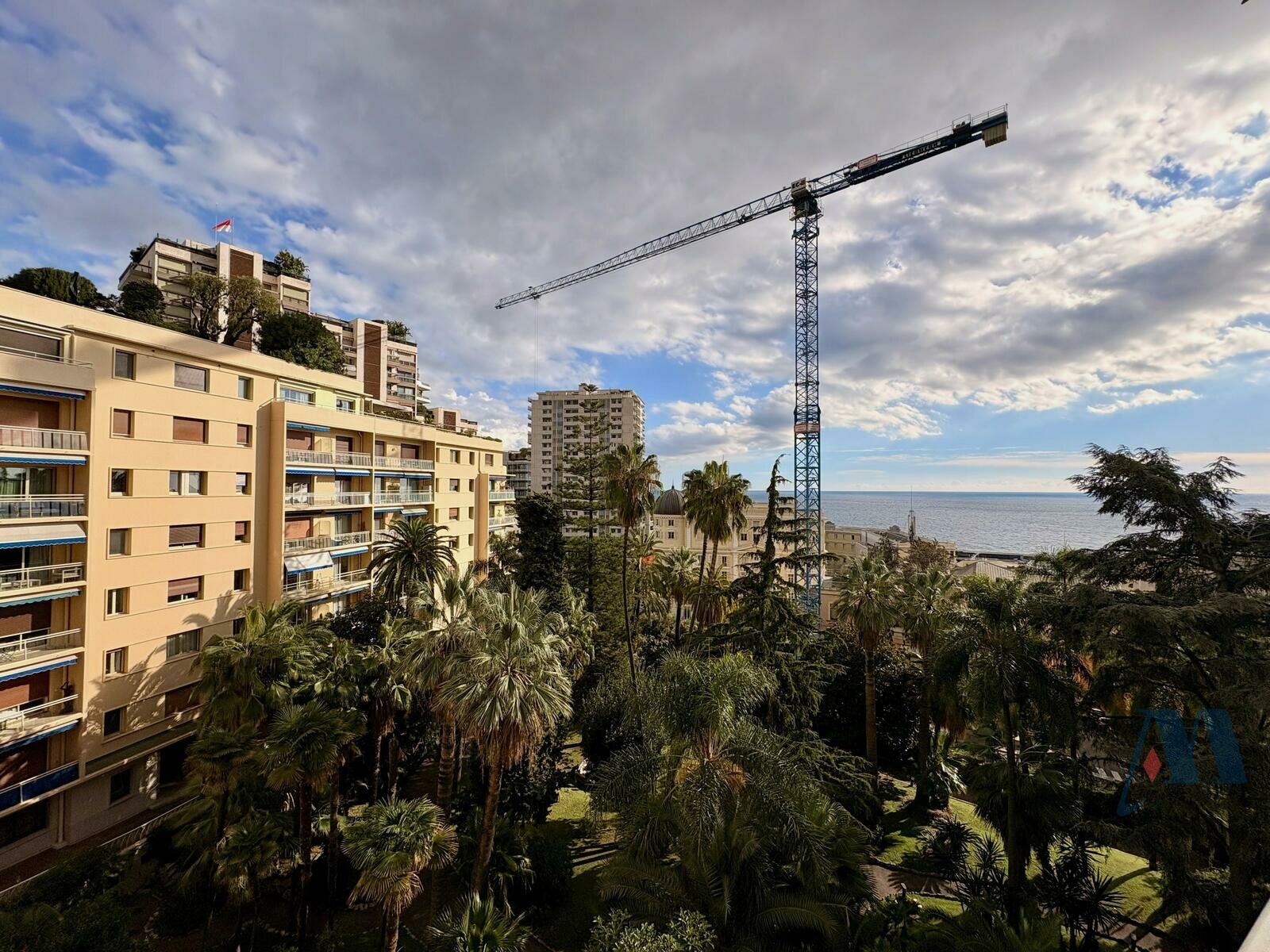 4 ROOM APARTMENT - CARRÉ D'OR - 1 / 1