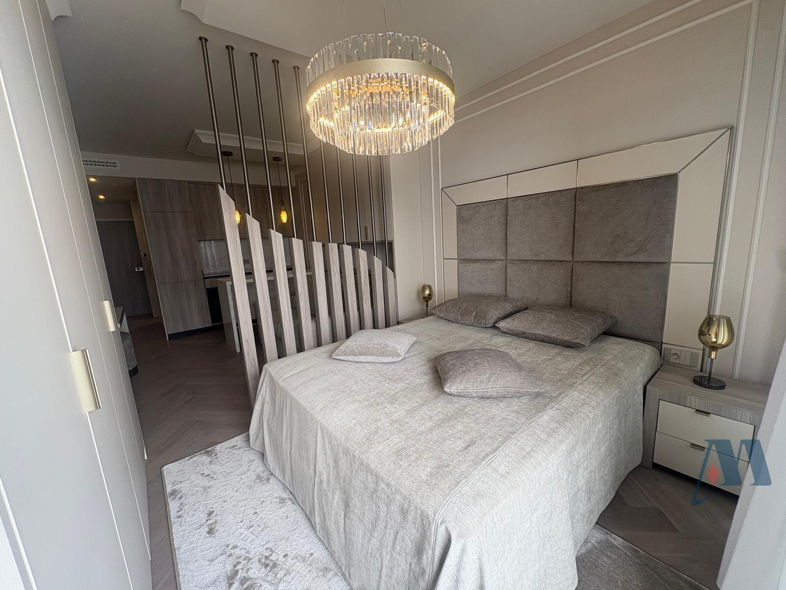 STUDIO MEUBLE - LA ROUSSE - ST ROMAN - 3 / 9