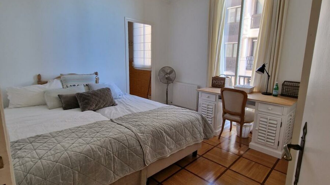 4/5 ROOM APARTMENT - LA ROUSSE - ST ROMAN - 3 / 5