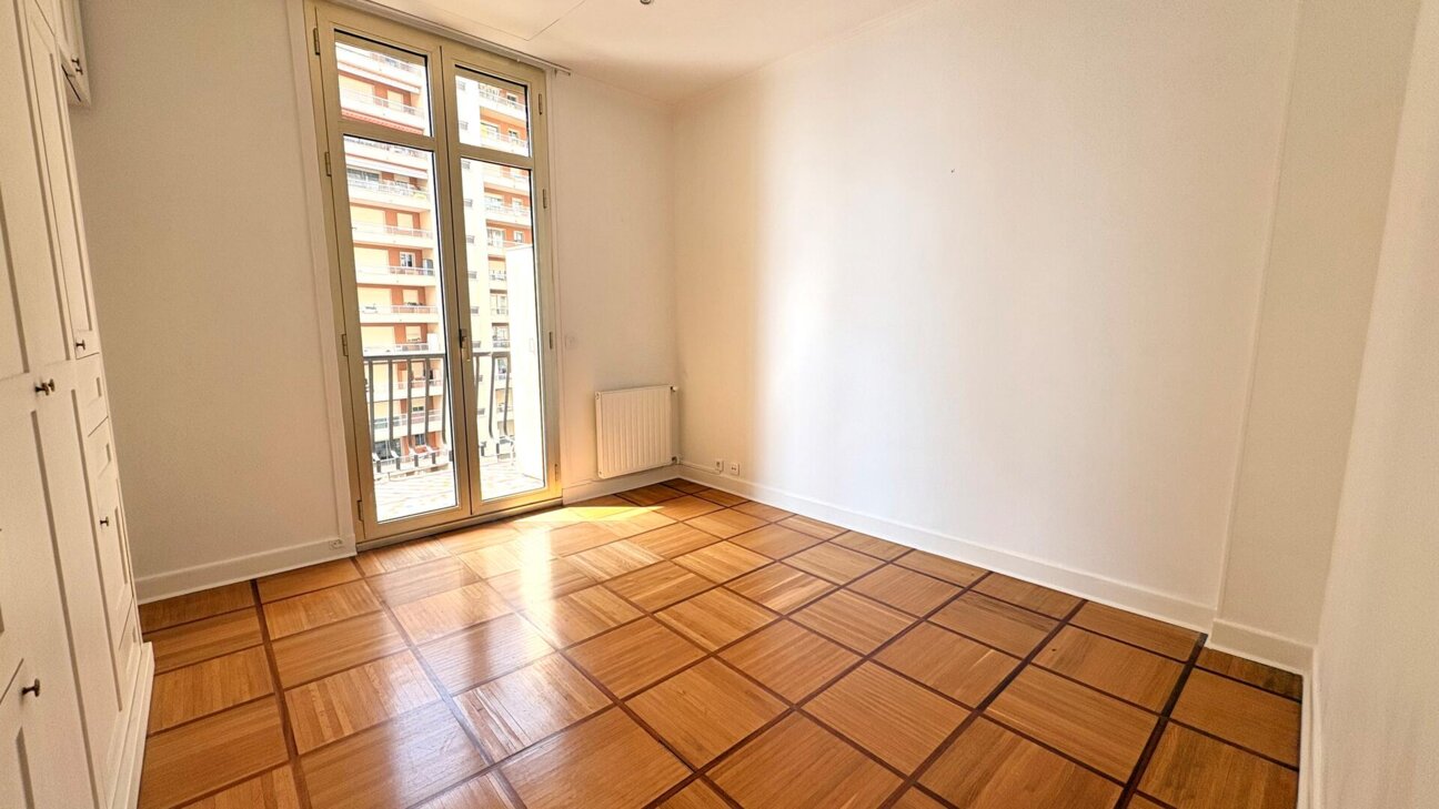APPARTEMENT 4/5 PIECES - LA ROUSSE - ST ROMAN - 7 / 14