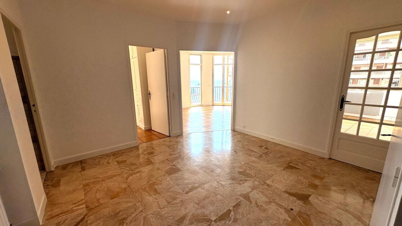 APPARTEMENT 4/5 PIECES - LA ROUSSE - ST ROMAN - 5 / 14