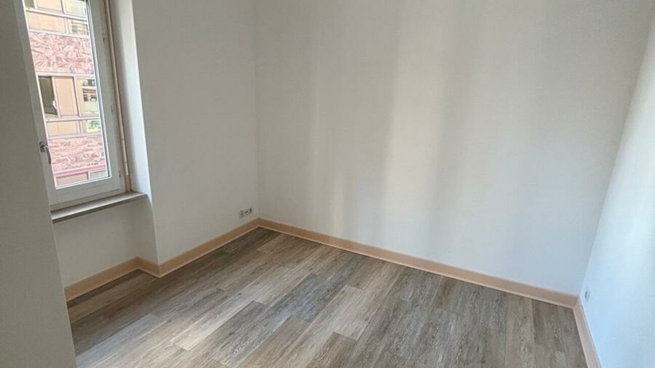 Appartement 2 PIECES - MONTE-CARLO - PROCHE CARRE D'OR - 3 / 8