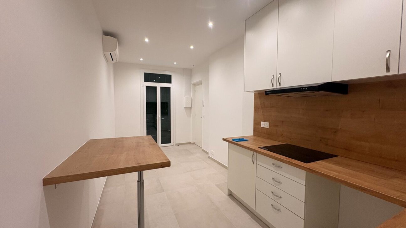 APPARTEMENT 2 PIÈCES - BEAUSOLEIL - 2 / 7
