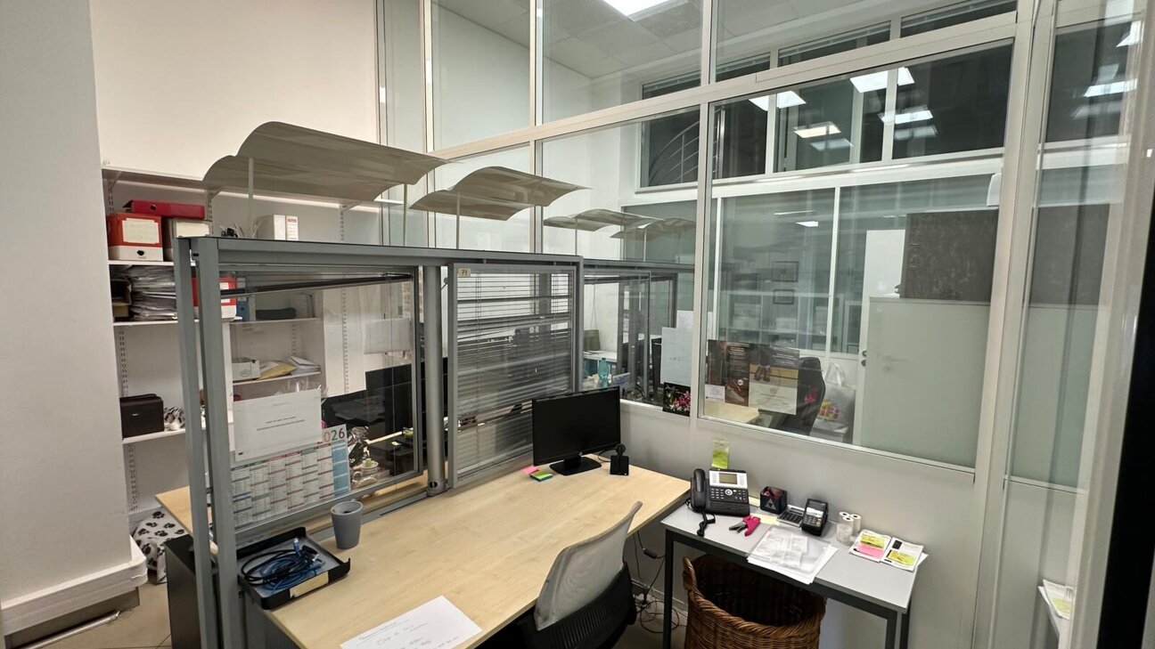 COMMERCIAL PREMISES AND OFFICES ON 3 LEVELS - 5 / 14