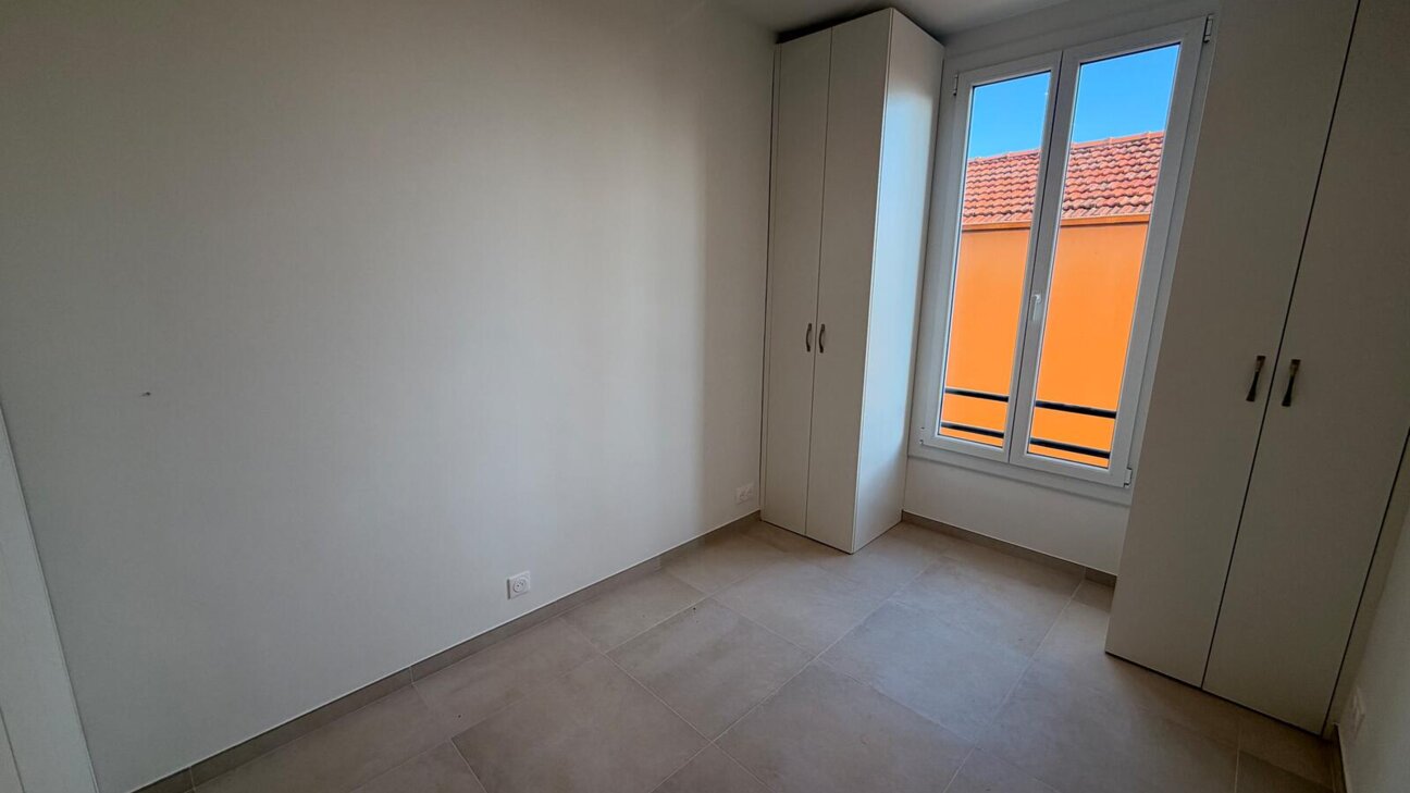 APPARTEMENT 2 PIÈCES - BEAUSOLEIL - 5 / 7