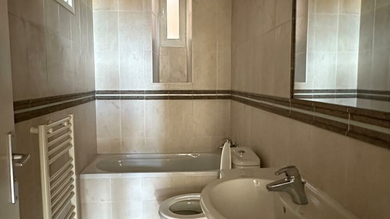 APPARTEMENT 3 PIECES - CONDAMINE - 7 / 8