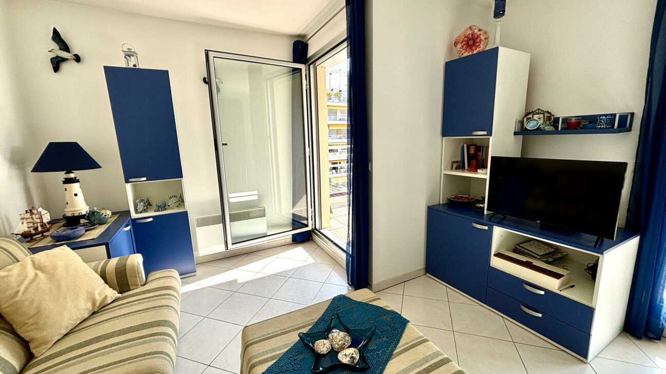 APPARTEMENT 2 PIECES - RCM - 5 / 8