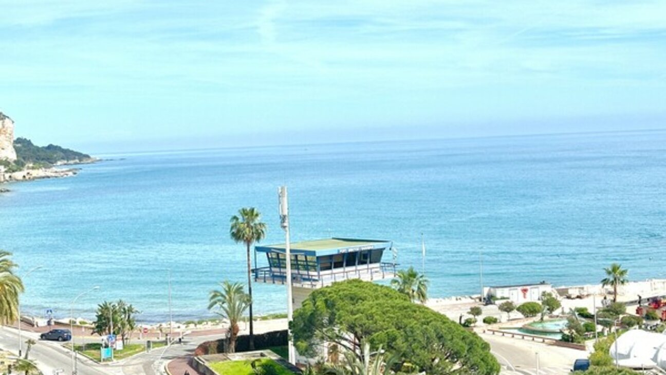 APPARTEMENT 3PIECES - ROOFTOP - MENTON